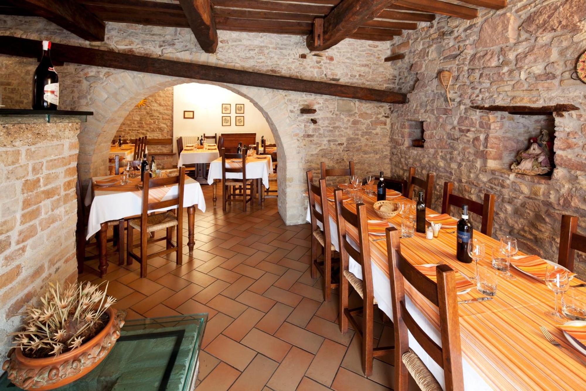 Agriturismo Il Castello Asís Exterior foto